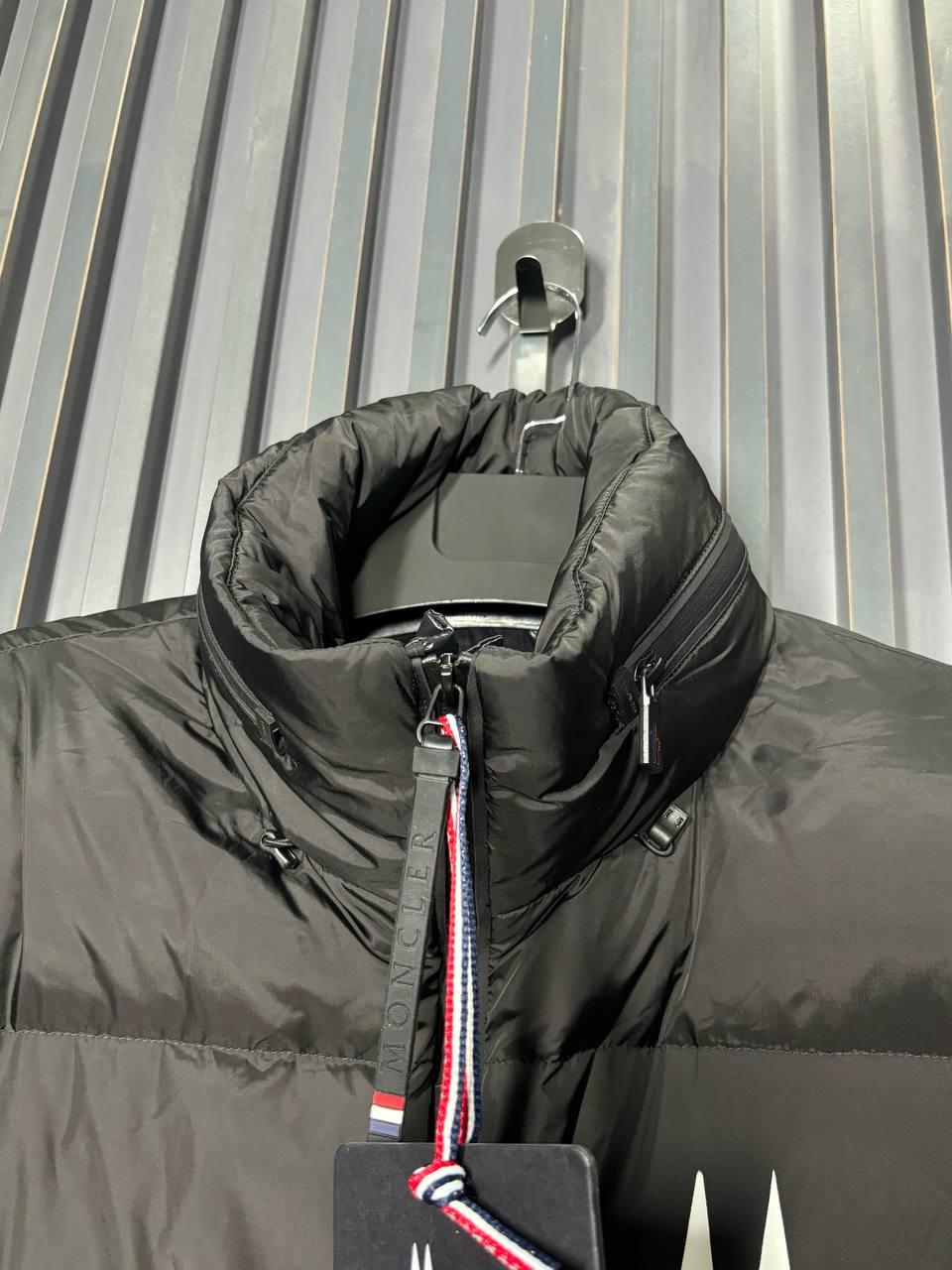 Moncler Verdons Logo Baskılı Kayak Montu - Glimmer of Luxury