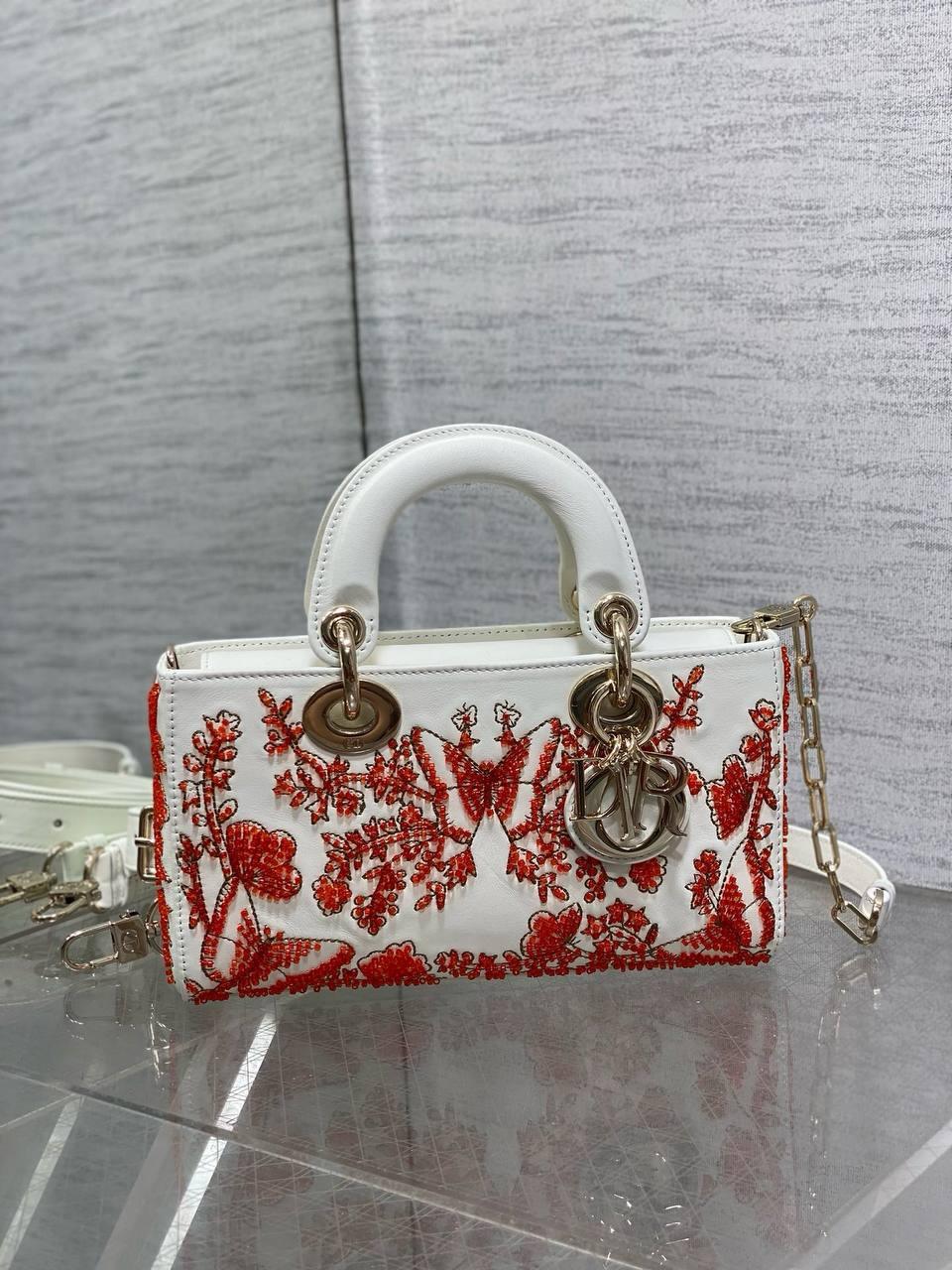 Dior Lady D-Joy Kuzu Derisi Çanta Motif Sınırlı Sayıda Üretim - Glimmer of Luxury