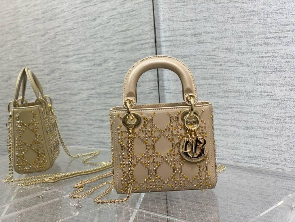Christian Dior Mini Lady Sınırlı Sürüm - Glimmer of Luxury