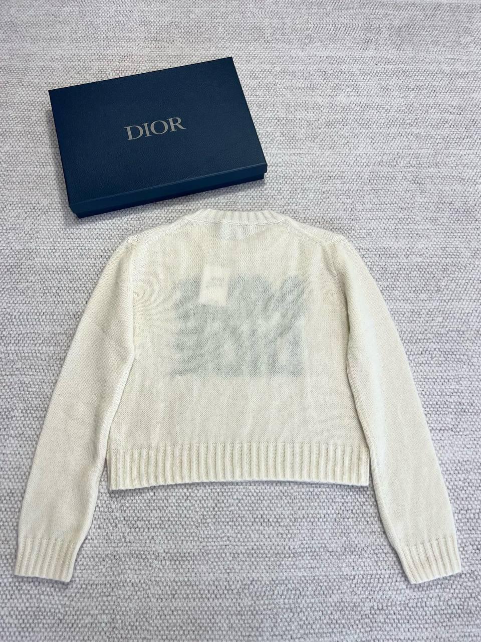 Dior Kazak Blue Miss Dior Graffiti Motifli Ekru Kaşmir ve İpek Örgü - Glimmer of Luxury