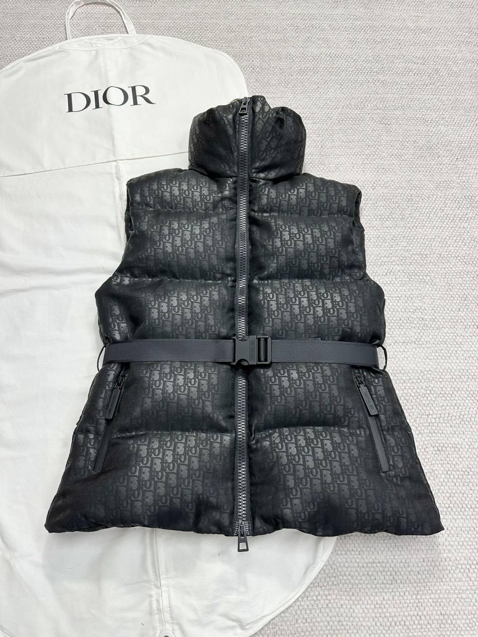 Dior DiorAlps Kuşaklı Şişme Yelek - Glimmer of Luxury