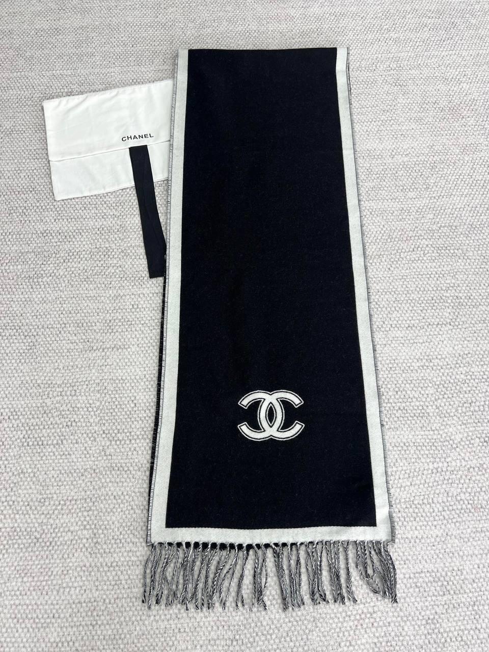 Chanel Atkı - Glimmer of Luxury