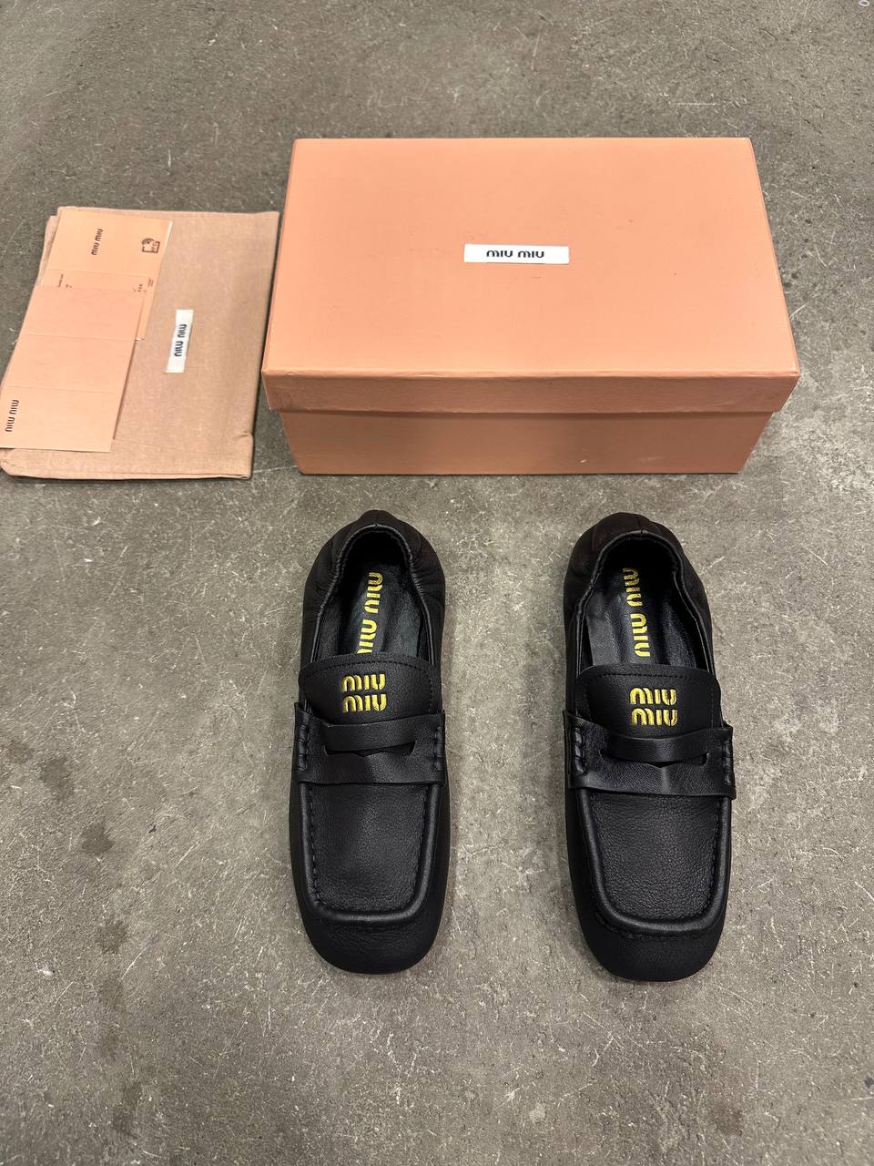 Miu Miu Nappa Deri Loaferler - Glimmer of Luxury