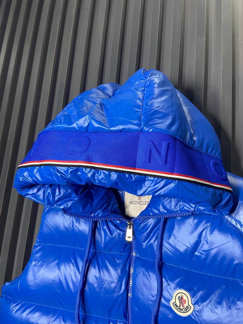 Moncler Kaz Tüyü Dolgulu Yelek - Glimmer of Luxury