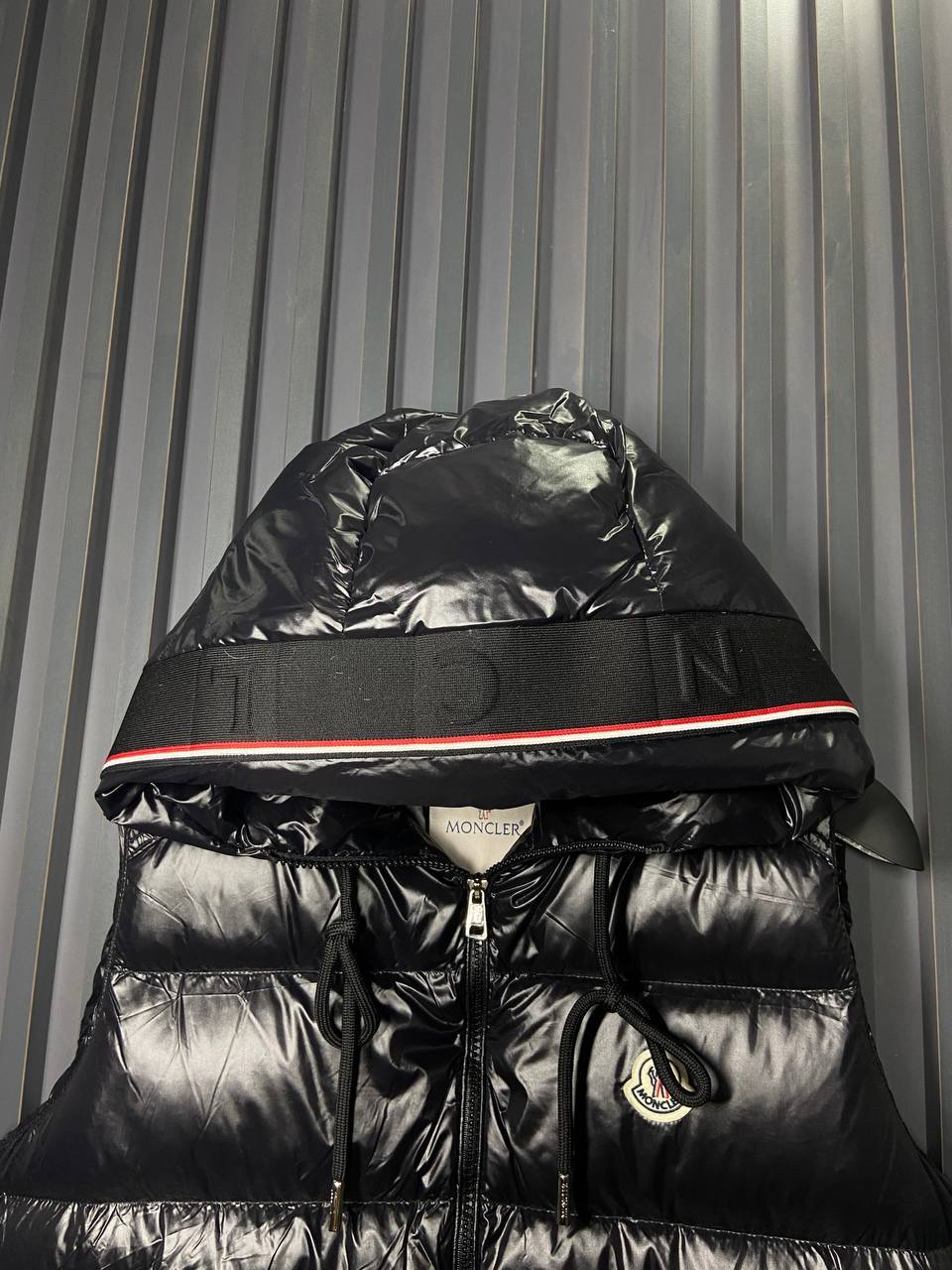 Moncler Kaz Tüyü Dolgulu Yelek - Glimmer of Luxury