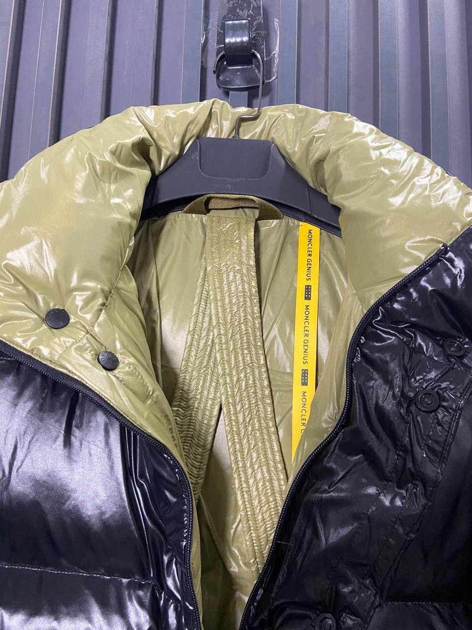 Moncler Kaz Tüyü Dolgulu S25 Erkek Mont - Glimmer of Luxury