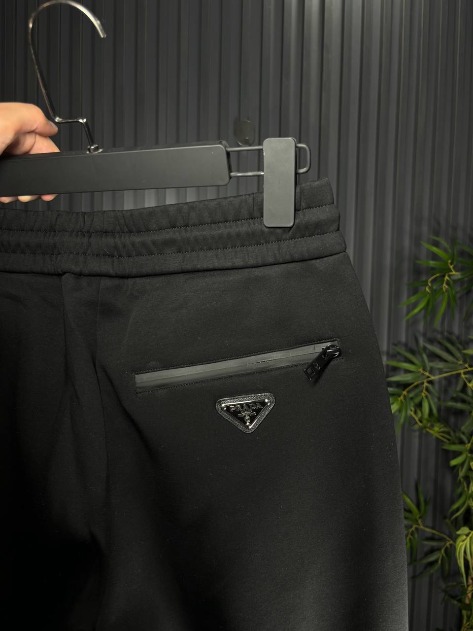 Prada S25 Erkek Eşofman Takımı - Glimmer of Luxury