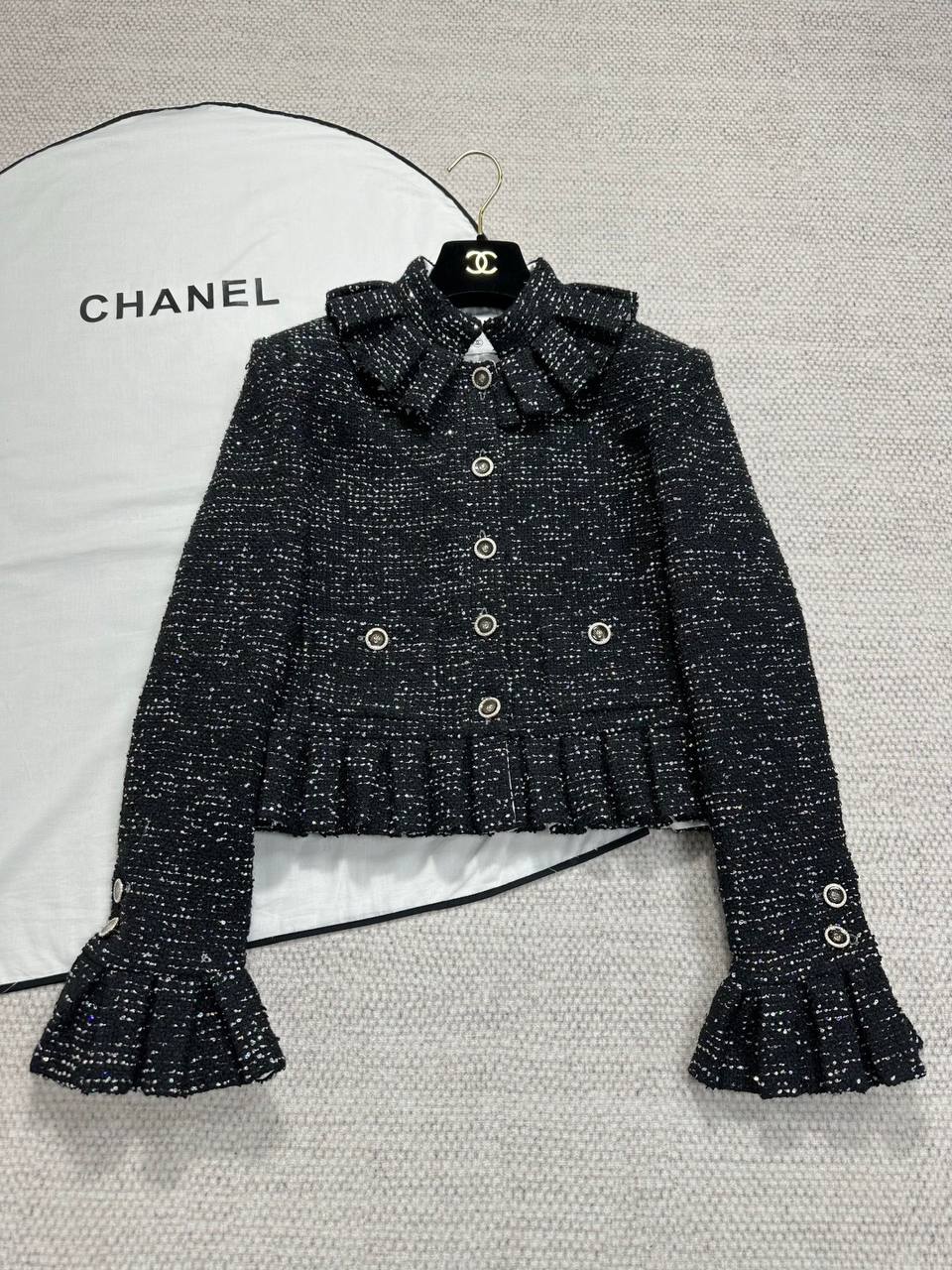 Chanel 25 Plaid Pattern Tweed Jacket