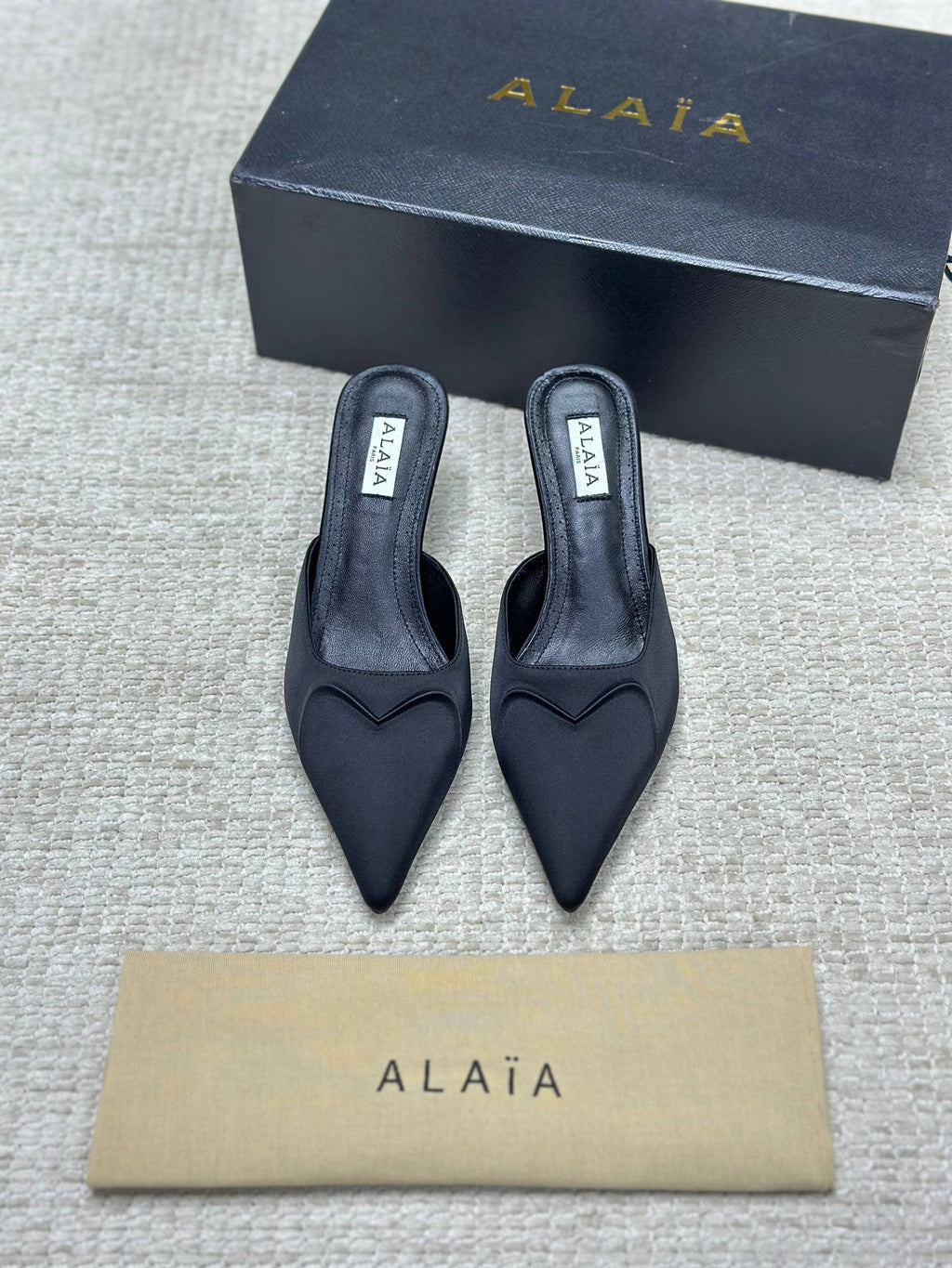 ALAIA LE COEUR 3D Slippers