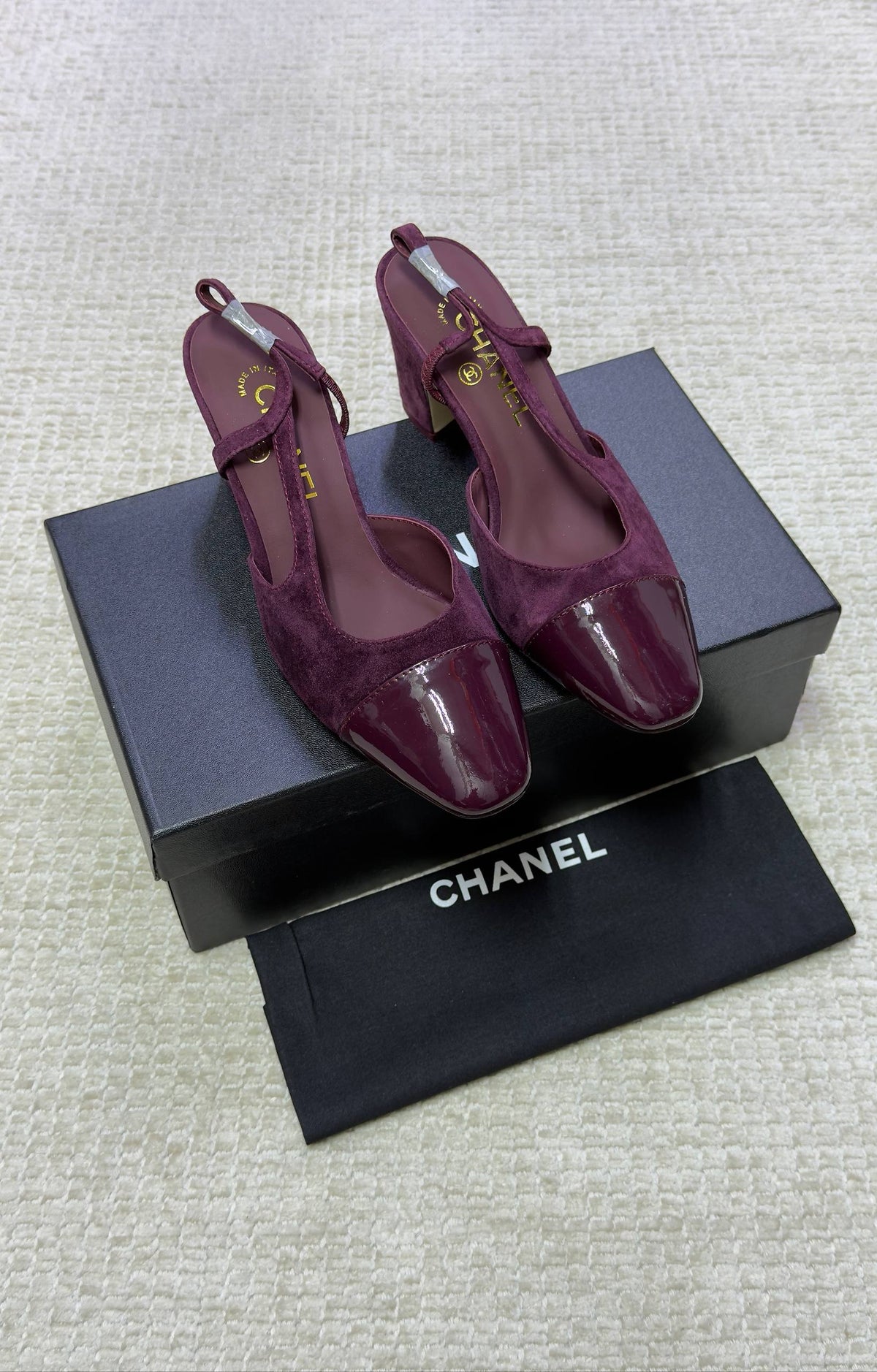 Chanel Patent Leather Closed Toe CC Slingback Shoes 2025