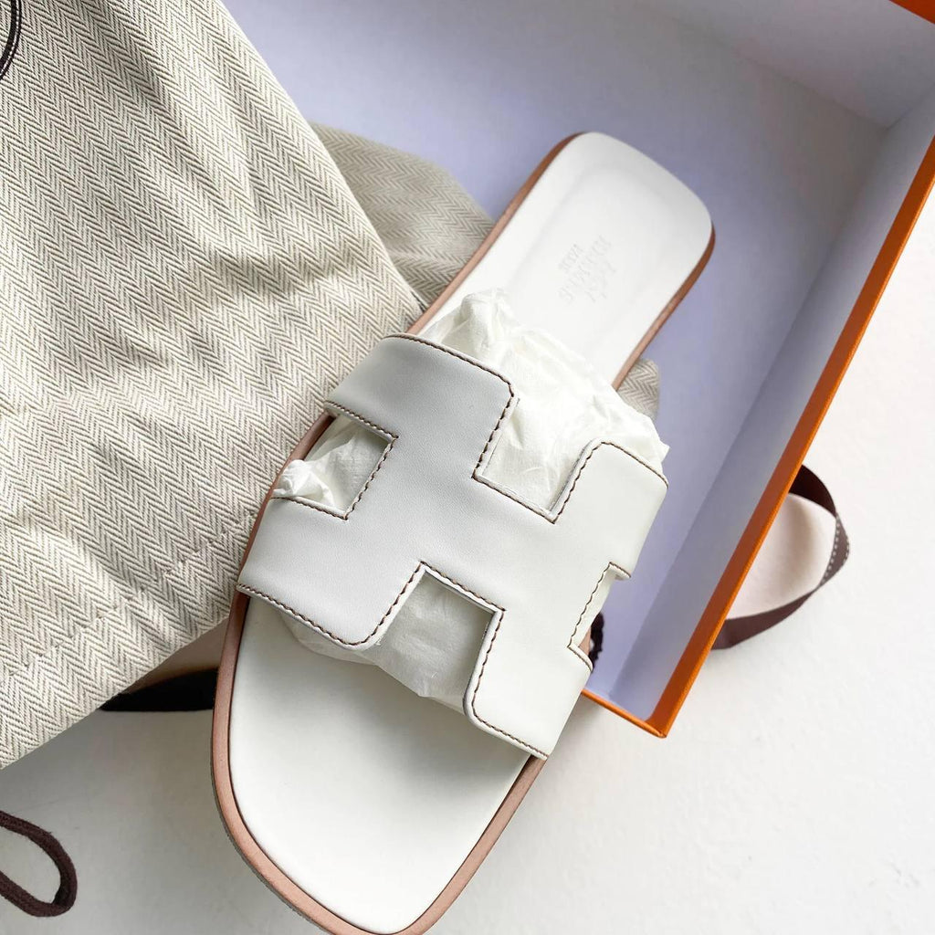 Hermes Oran Beyaz - Glimmer of Luxury