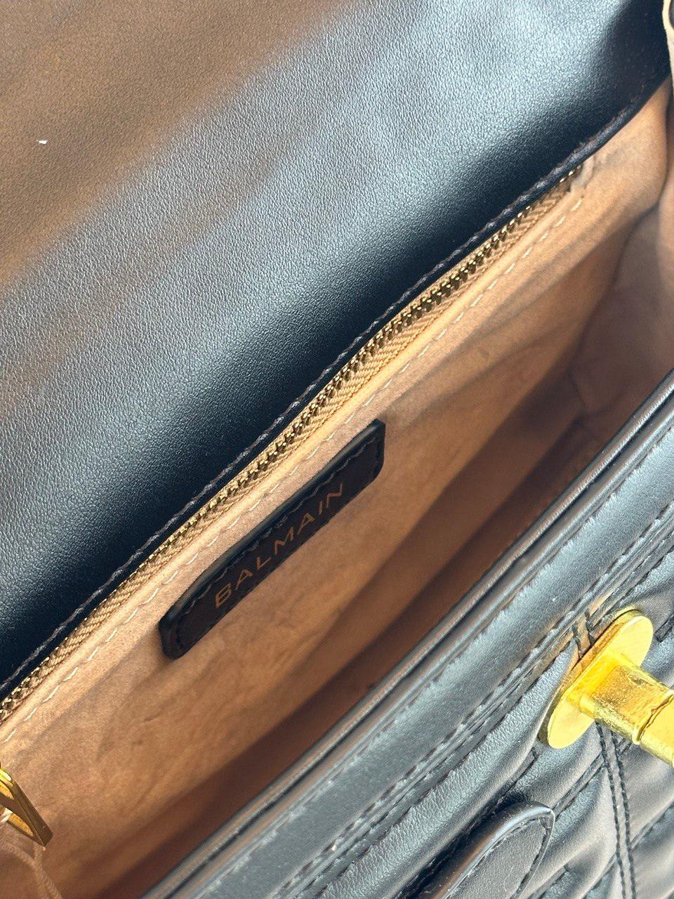 Balmain Pürüzsüz Deri B-Buzz 23 Çanta - Glimmer of Luxury