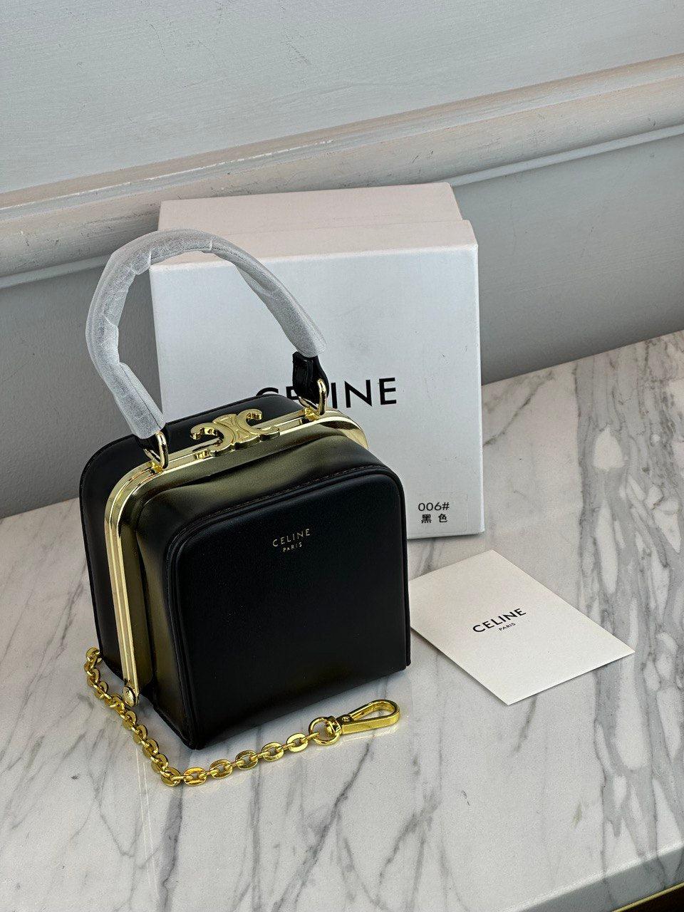 Dana Derisi Celine Triomphe Minaudiere Çanta - Glimmer of Luxury