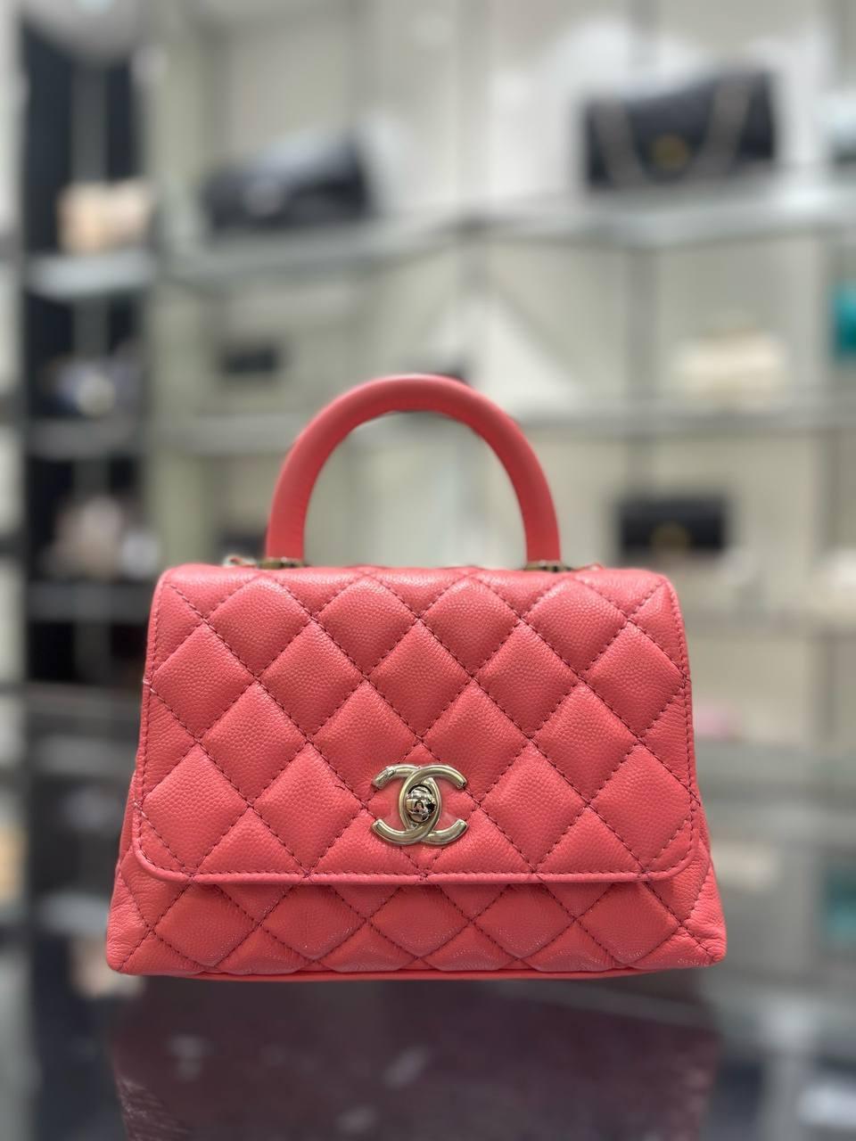 Chanel Küçük 24cm Coco Saplı Kapak Pembe Havyar Deri Çanta - Glimmer of Luxury