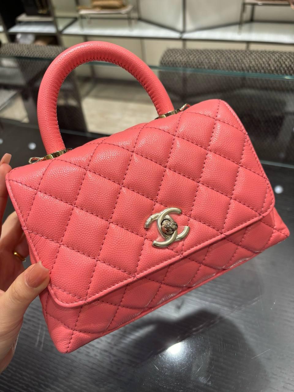 Chanel Küçük 24cm Coco Saplı Kapak Pembe Havyar Deri Çanta - Glimmer of Luxury