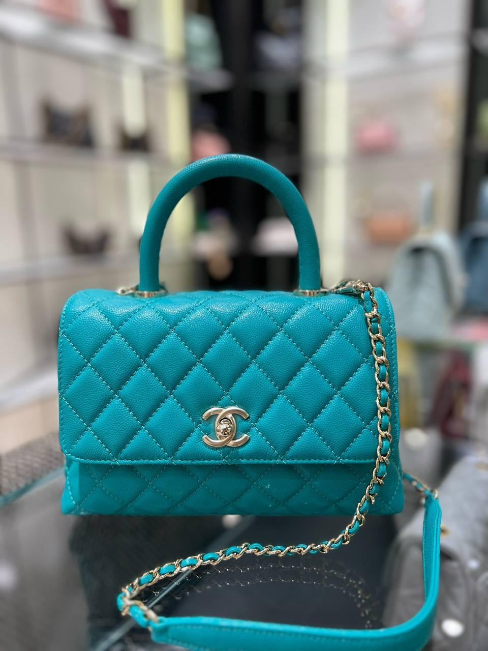 Chanel Küçük 24cm Coco Saplı Kapak Denizkızı Mavisi Havyar Deri Çanta - Glimmer of Luxury