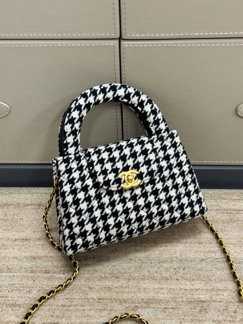 Chanel Kelly Zamansız/Klasik tüvit çapraz askılı çanta - Glimmer of Luxury