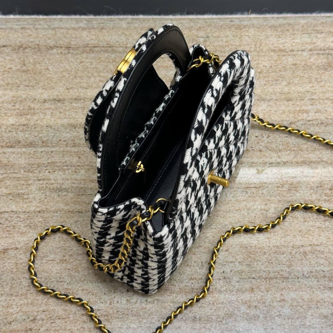 Chanel Kelly Zamansız/Klasik tüvit çapraz askılı çanta - Glimmer of Luxury