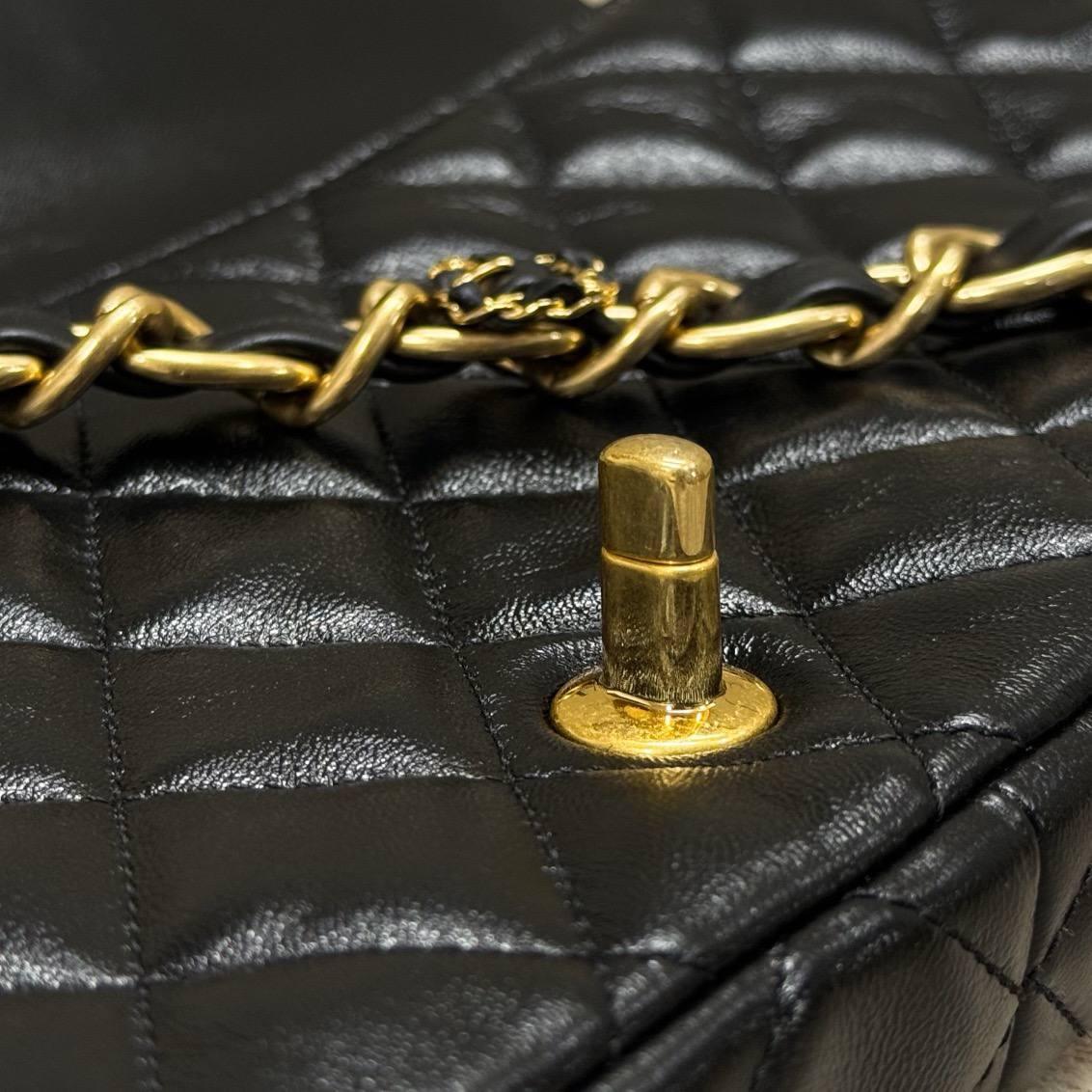 Chanel Maksi Clutch - Glimmer of Luxury