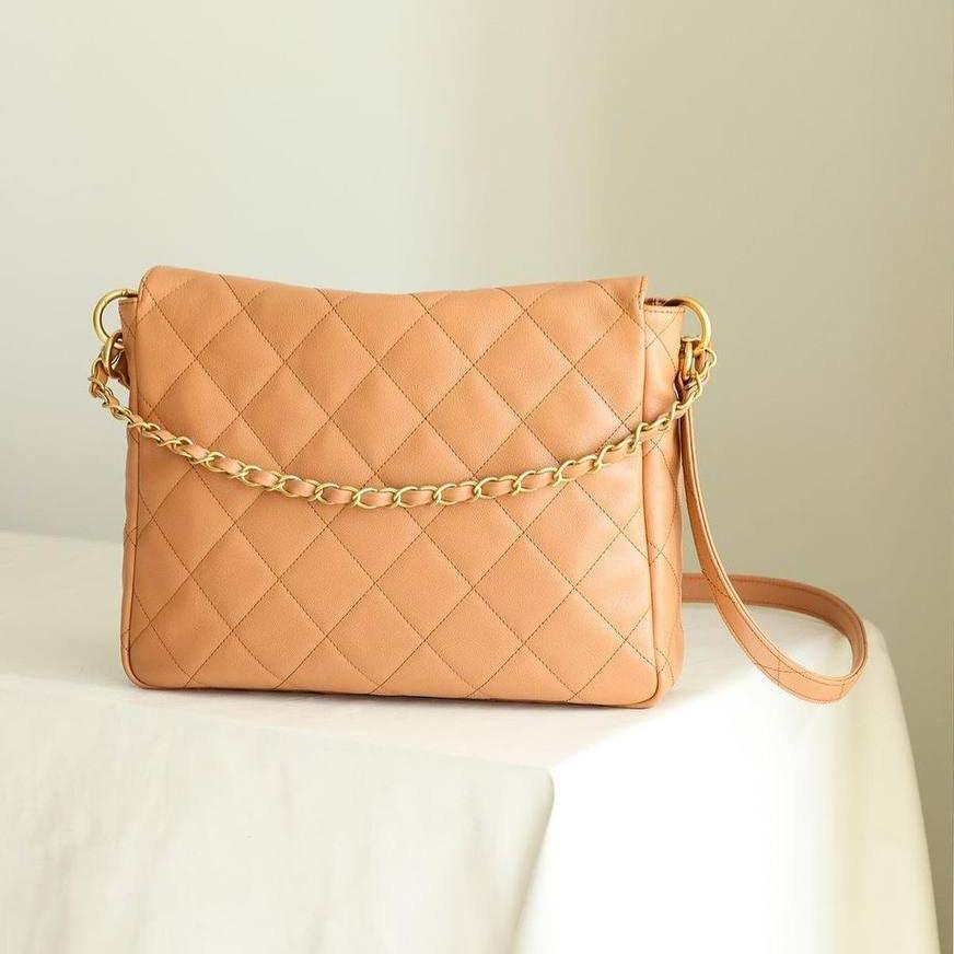 Chanel Askılı Çanta 30cm Büyük - Glimmer of Luxury