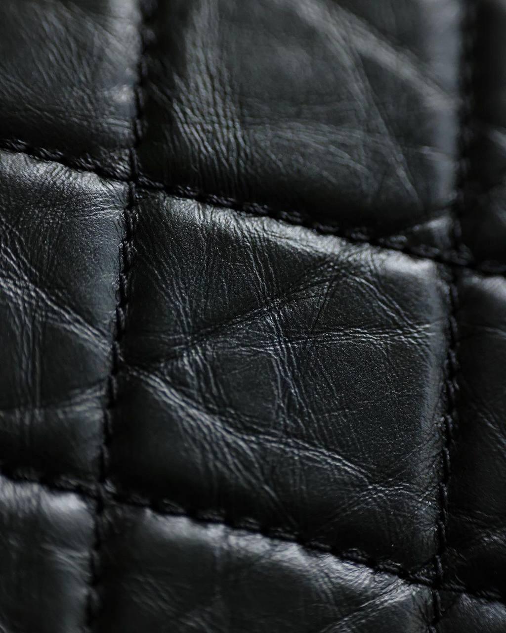 Chanel Siyah Eskitme Dana Derisi Küçük Gabrielle Hobo Çanta - Glimmer of Luxury