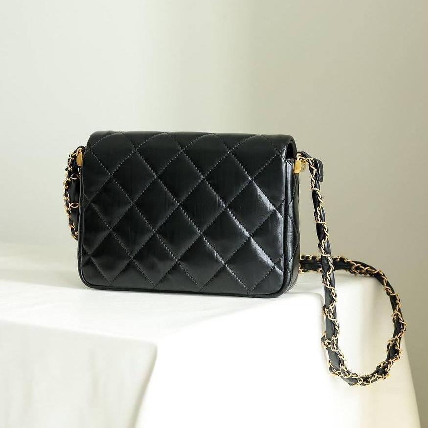 Chanel 19 Büyük Çanta - Glimmer of Luxury