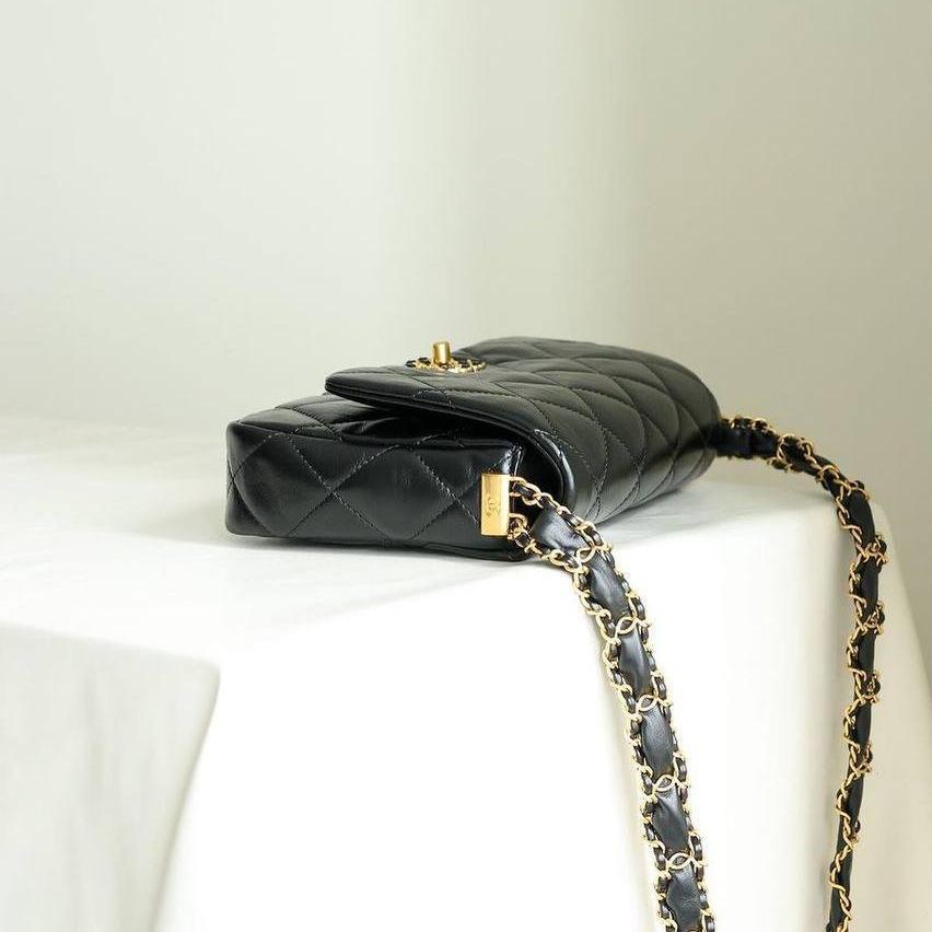 Chanel 19 Büyük Çanta - Glimmer of Luxury