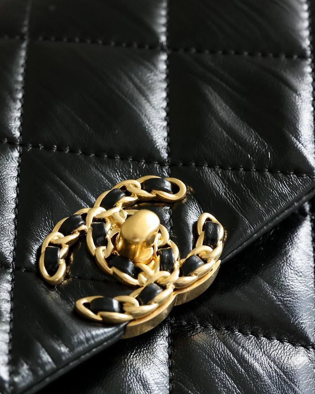 Chanel 19 Büyük Çanta - Glimmer of Luxury