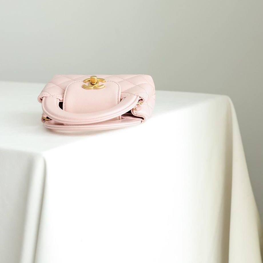 Chanel Parlak Eskitme Dana Derisi Kapitone Mini Nano Kelly Alışverişçi Pembe - Glimmer of Luxury