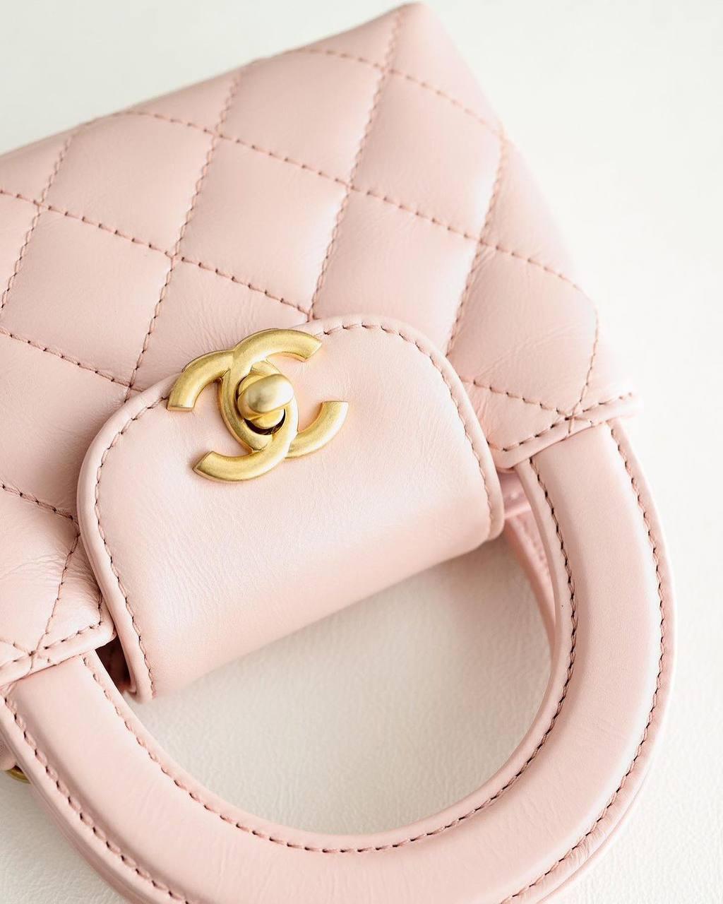 Chanel Parlak Eskitme Dana Derisi Kapitone Mini Nano Kelly Alışverişçi Pembe - Glimmer of Luxury