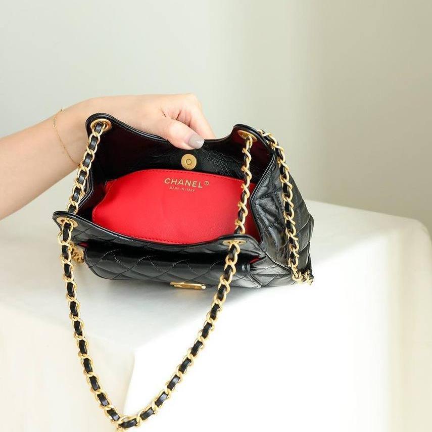 Chanel Rugan Hobo Çanta - Glimmer of Luxury