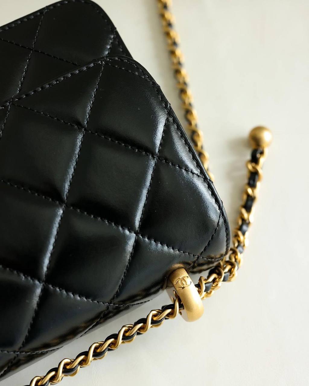 Chanel Mini Çift İnci Ezmesi 19cm Siyah Dana Derisi GHW - Glimmer of Luxury