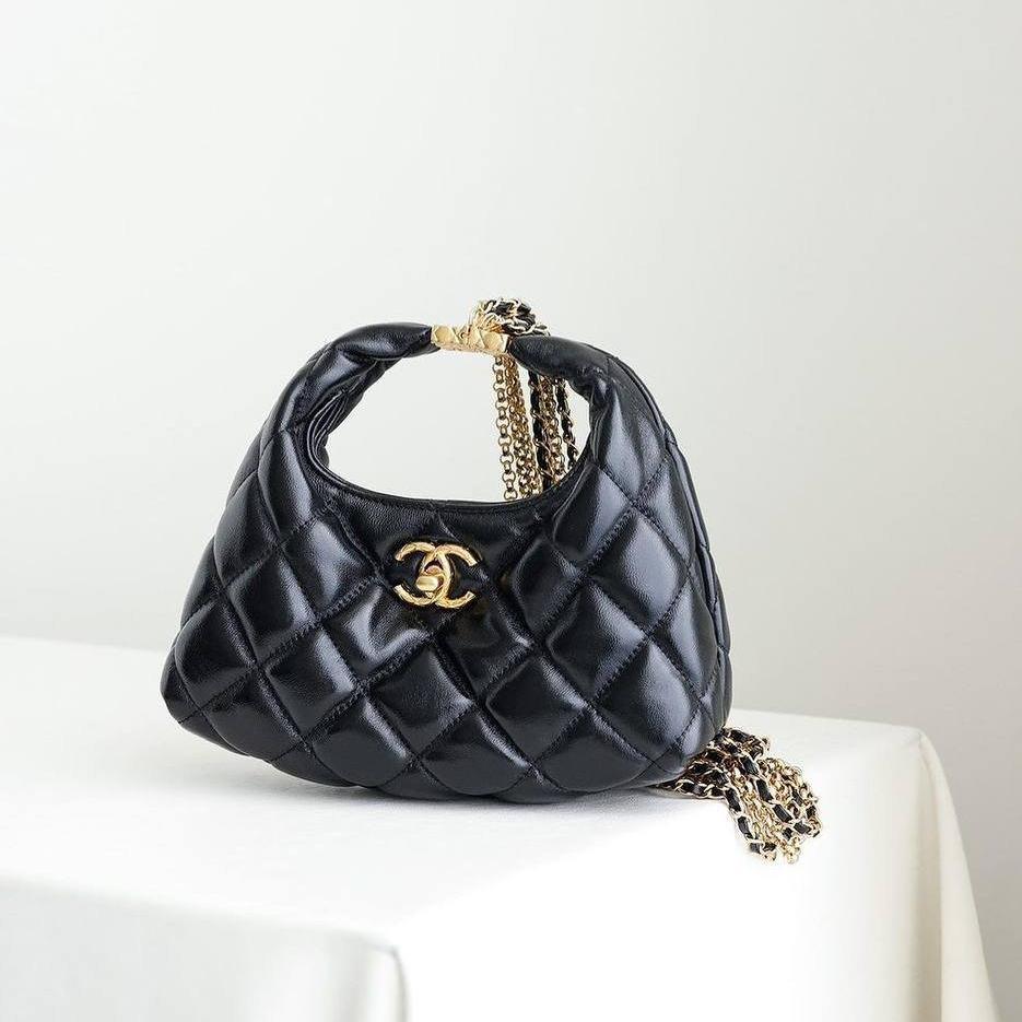 Chanel 24A Sınırlı Sayıda Püskül Zincirli Hobo Çanta - Glimmer of Luxury