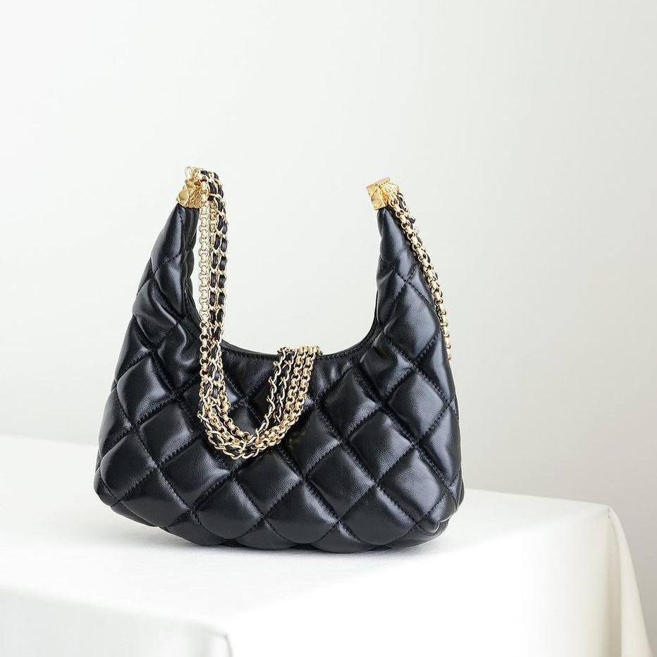 Chanel 24A Sınırlı Sayıda Püskül Zincirli Hobo Çanta - Glimmer of Luxury