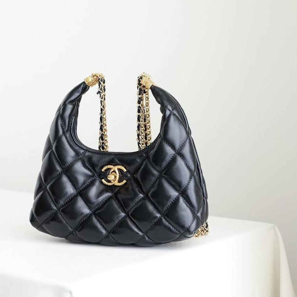 Chanel 24A Sınırlı Sayıda Püskül Zincirli Hobo Çanta - Glimmer of Luxury