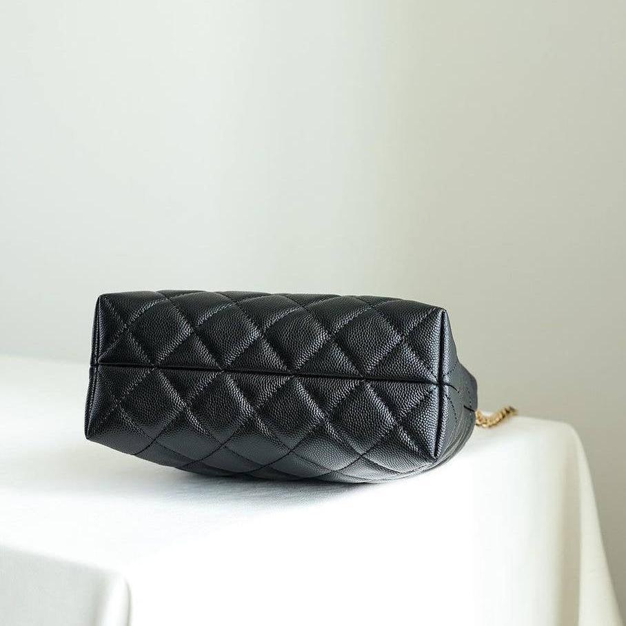 Chanel Zincirli Çanta - Glimmer of Luxury