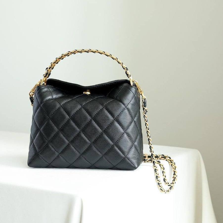 Chanel Zincirli Çanta - Glimmer of Luxury