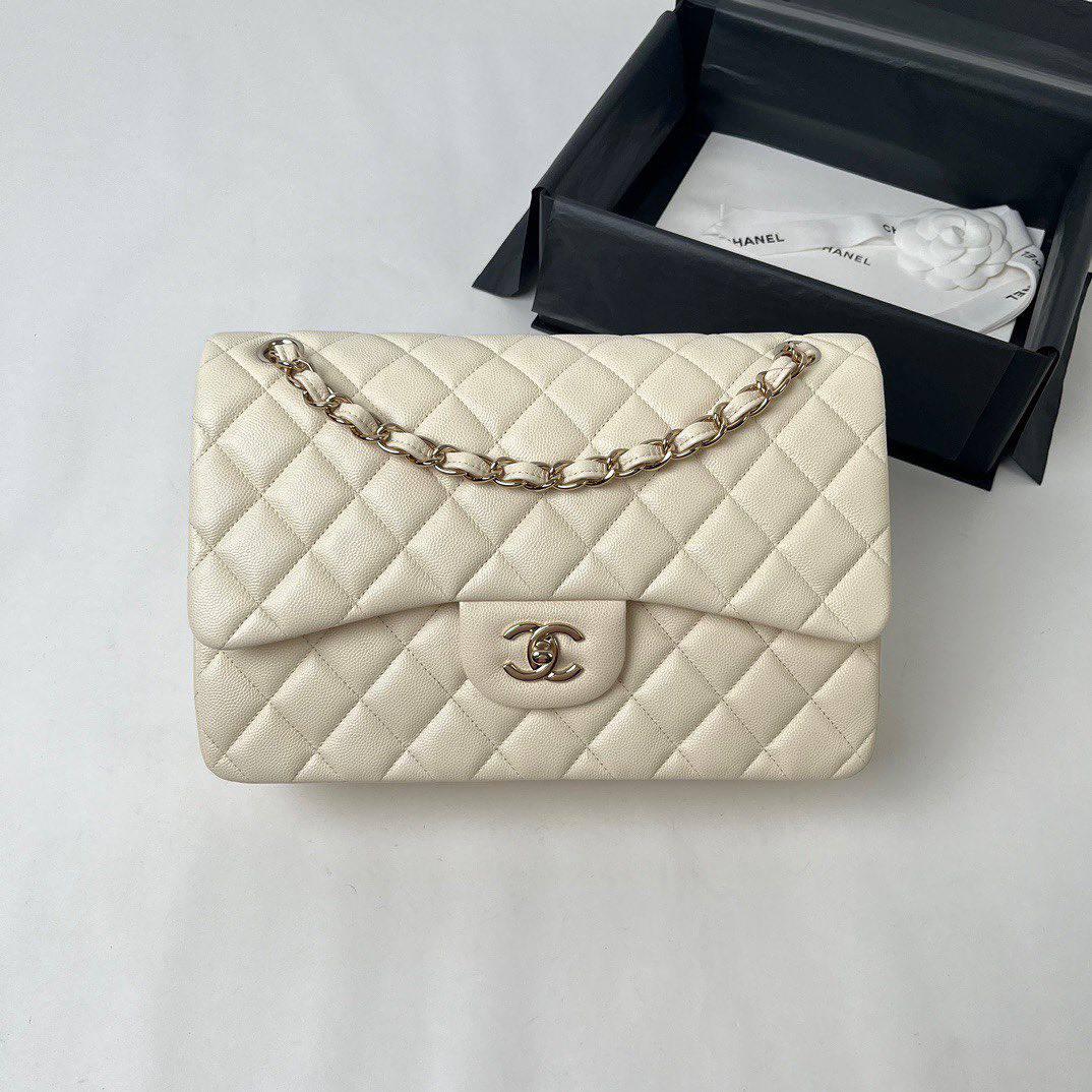 Chanel Büyük Klasik Çanta - Glimmer of Luxury