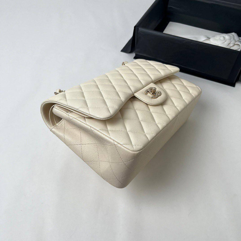 Chanel Büyük Klasik Çanta - Glimmer of Luxury
