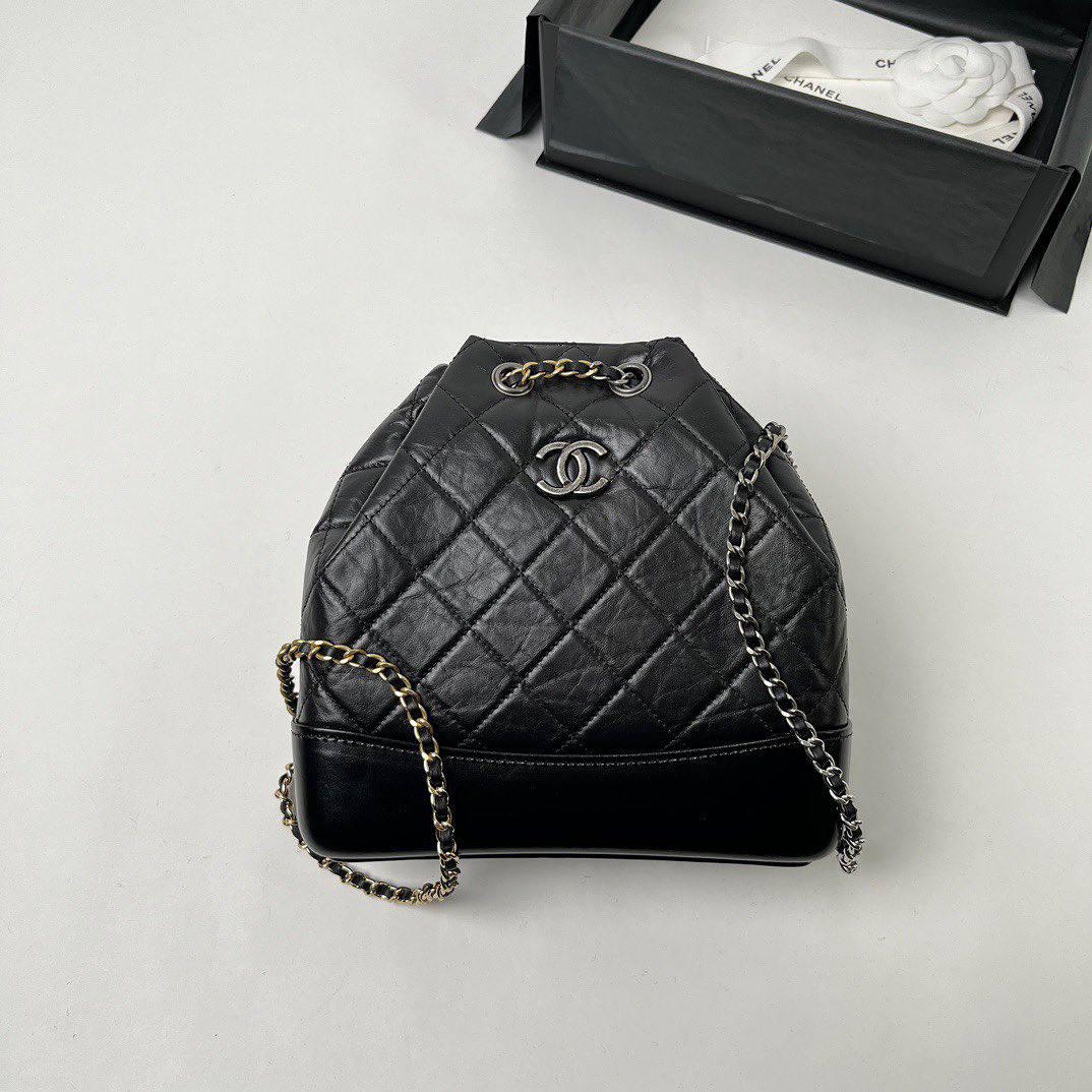 Chanel Gabrielle Deri Sırt Çantası - Glimmer of Luxury