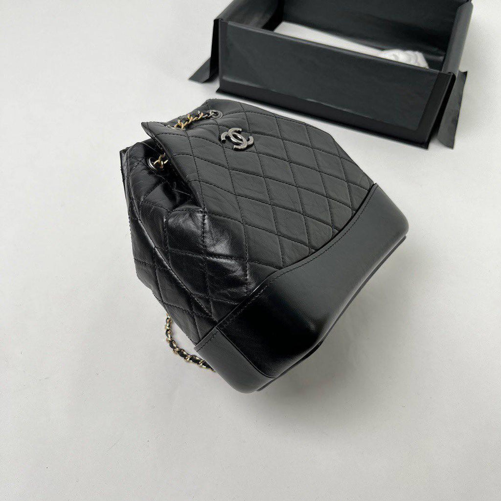 Chanel Gabrielle Deri Sırt Çantası - Glimmer of Luxury