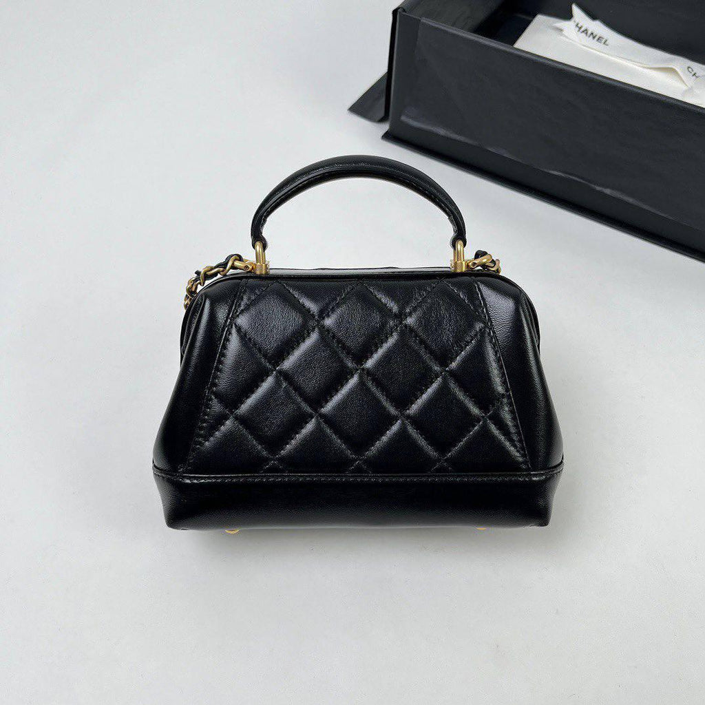 Chanel Üst Saplı Küçük Çanta - Glimmer of Luxury