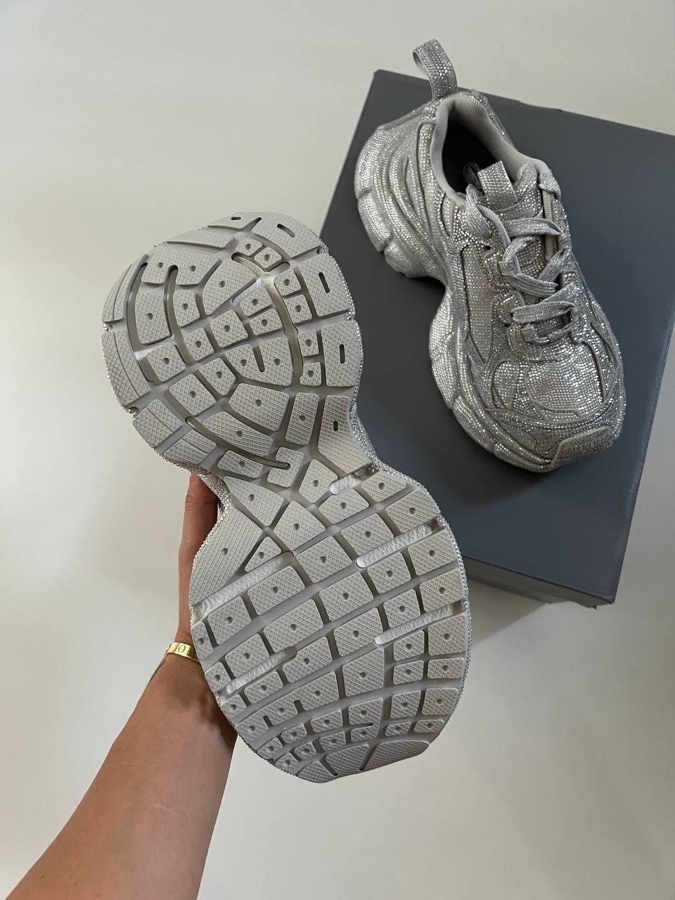 Balenciaga 3XL Gri - Glimmer of Luxury