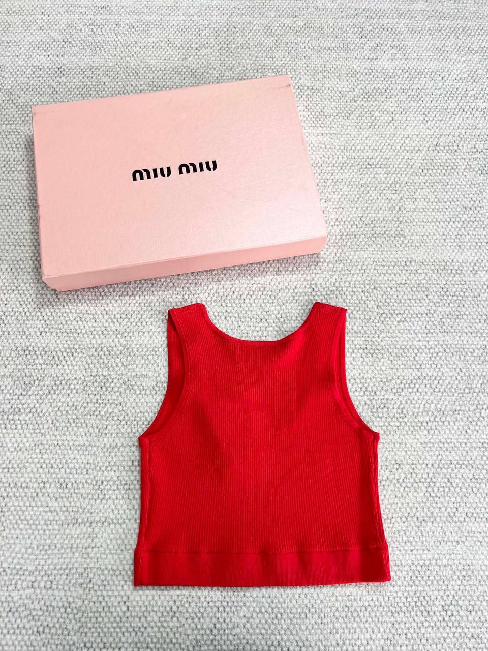 Miu Miu 24 Crop - Glimmer of Luxury