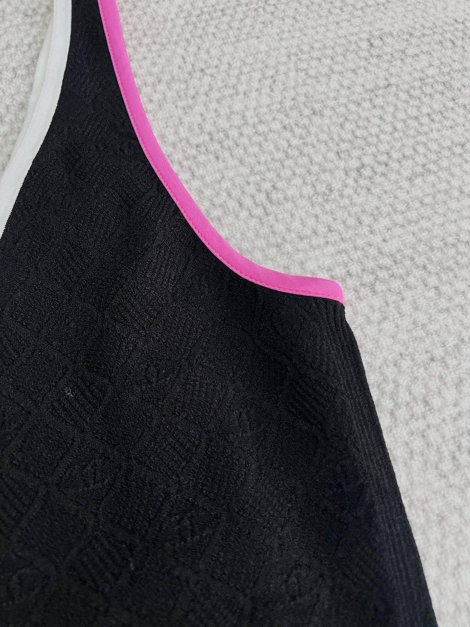 Chanel Çok Renkli V Yakalı Atlet - Glimmer of Luxury