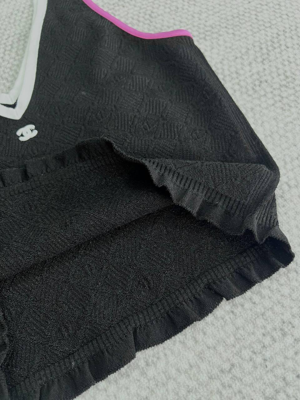 Chanel Çok Renkli V Yakalı Atlet - Glimmer of Luxury