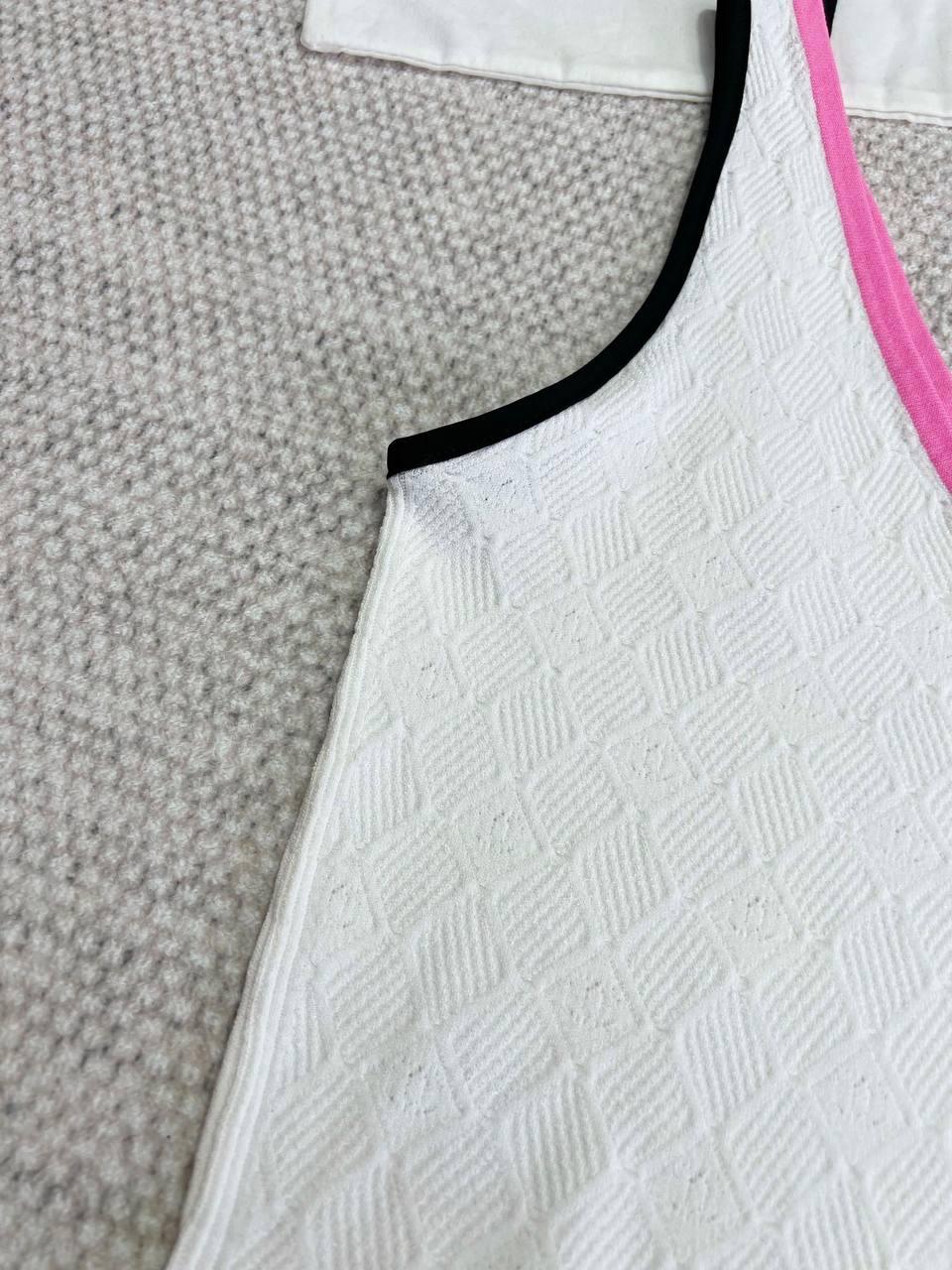 Chanel Çok Renkli V Yakalı Atlet - Glimmer of Luxury