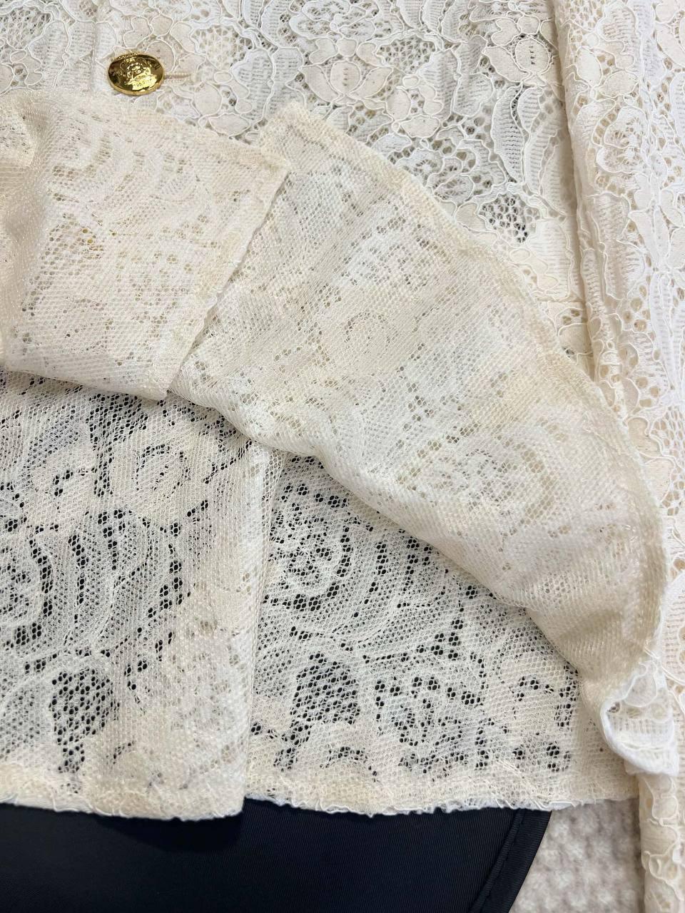 CELINE Arc de Triomphe Altın Tokalı Dantelli Siluet Ceket - Glimmer of Luxury