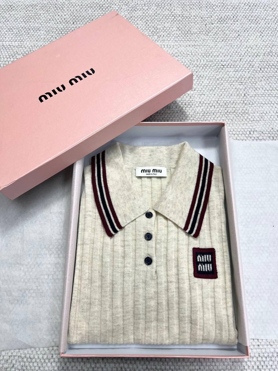 Miu Miu Kaşmir Örme Polo Gömlek - Glimmer of Luxury