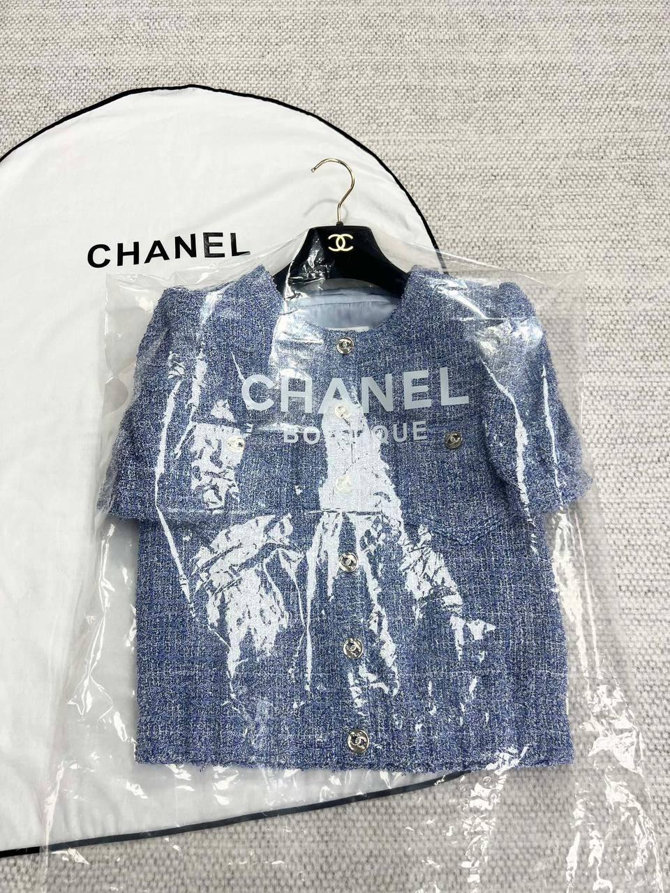 Chanel Ceket - Glimmer of Luxury
